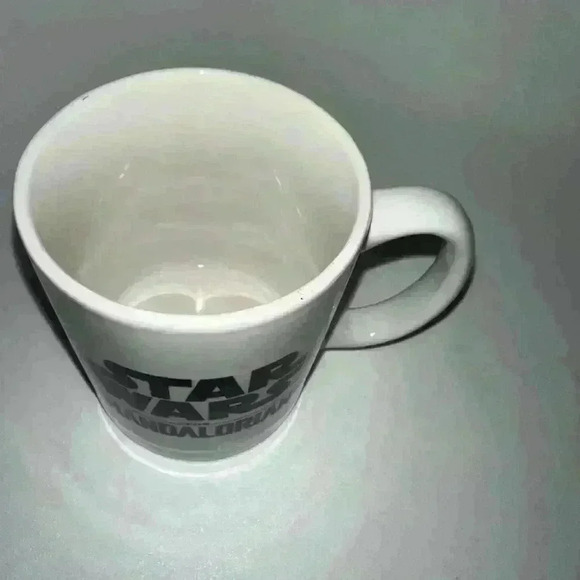 Star Wars The Mandalorian Mug White Black - Picture 3 of 7